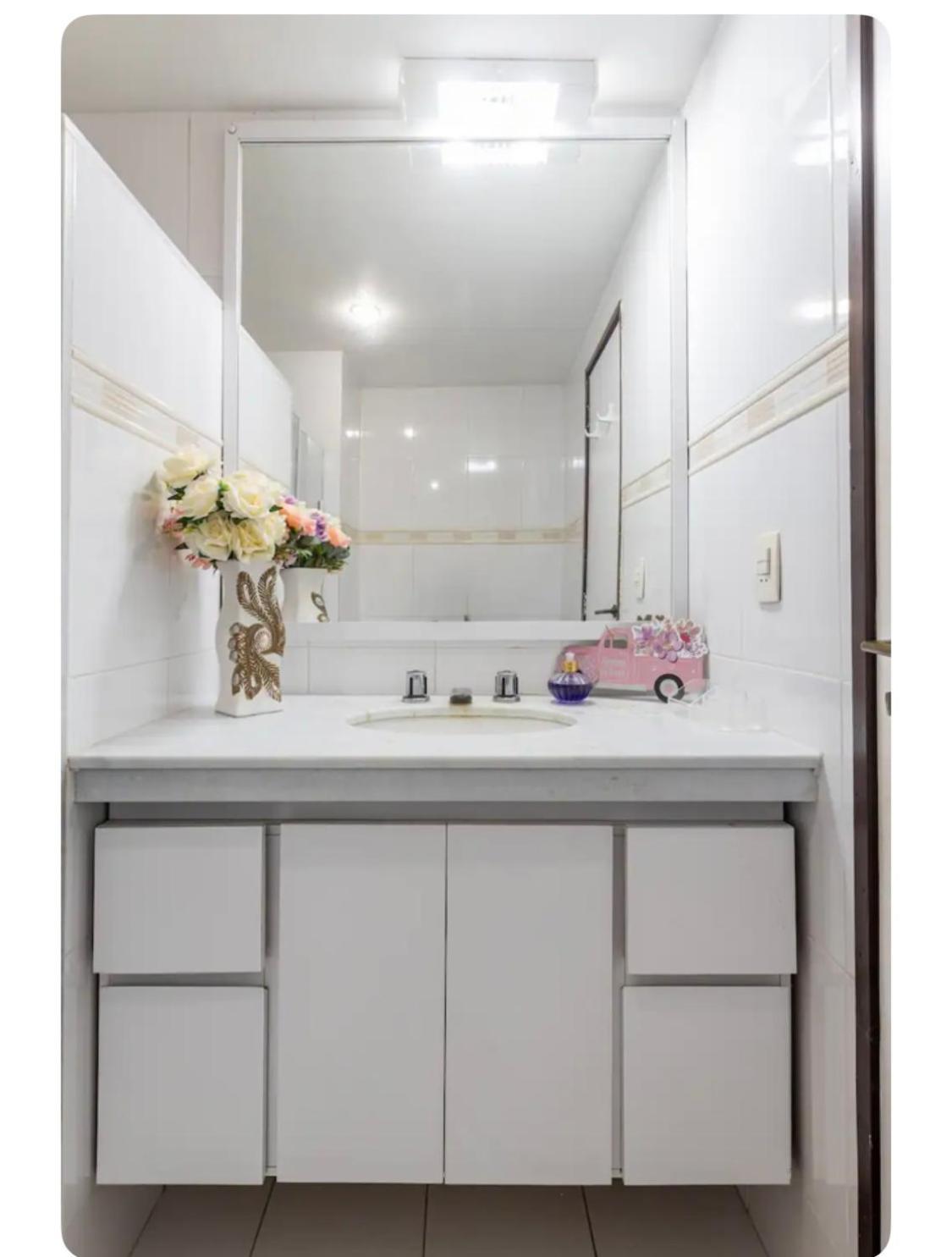Apartamento Da Barra Da Tijuca, Localizacao Maravilhosa *